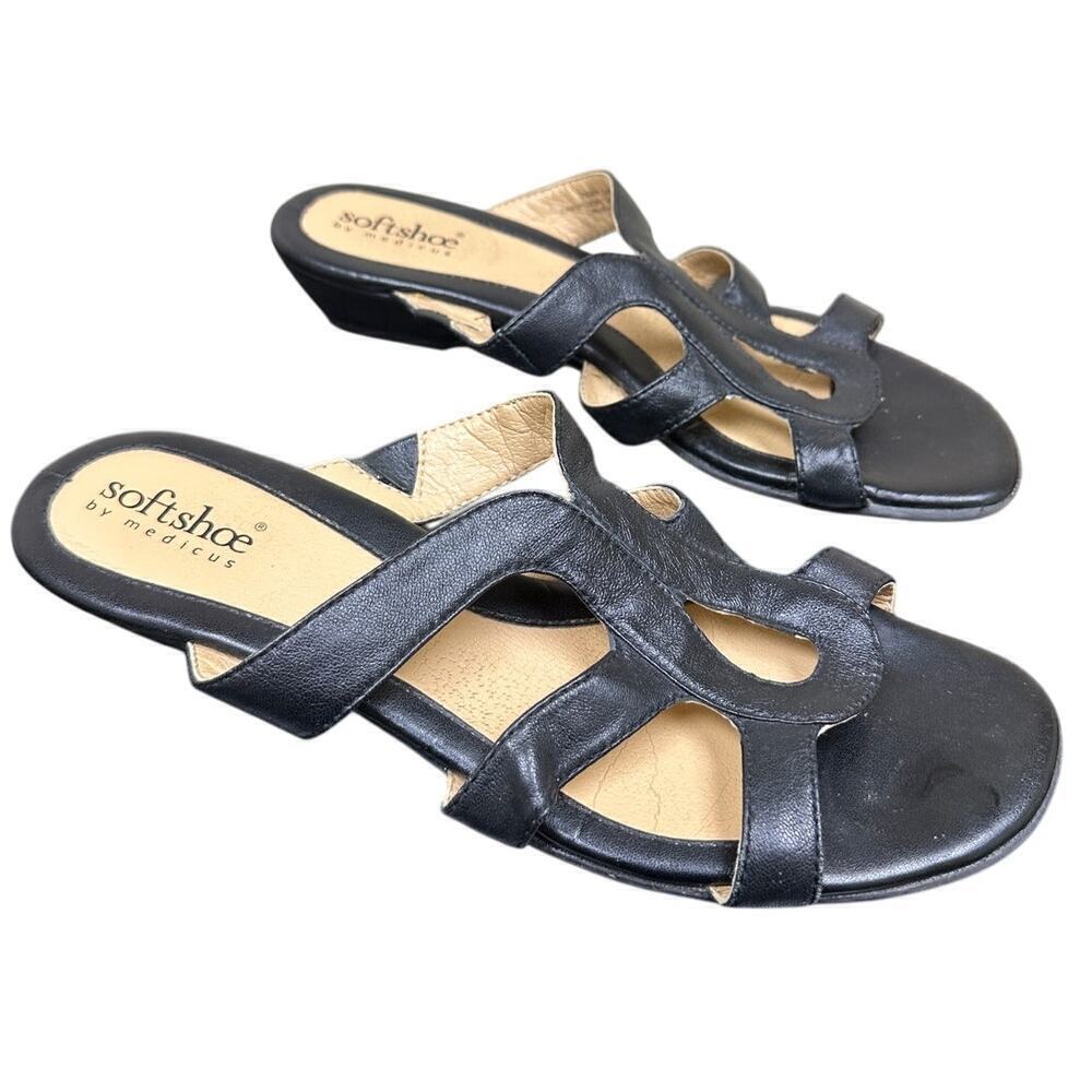 Softshoe Medicus Size 8 Black Leather Slip On Low Wedge Vacation Comfort Sandal